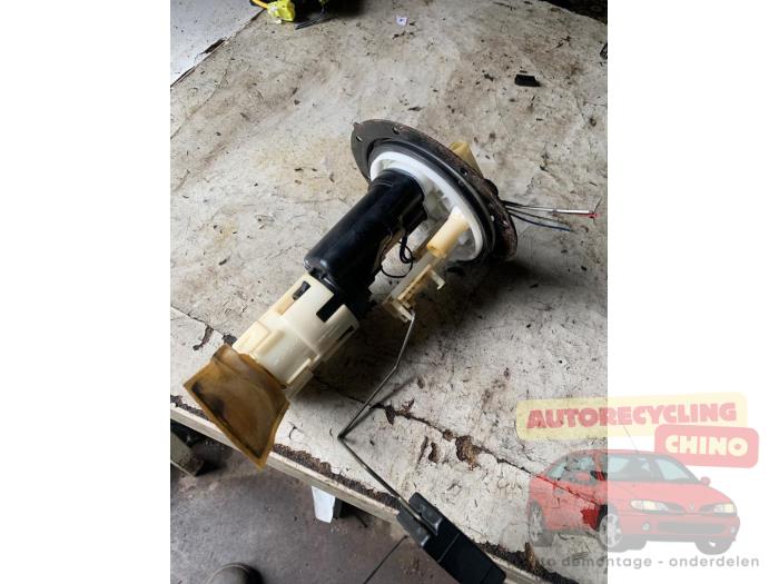 Gebruikte Benzinepomp Daihatsu YRV (M2) 1.3 16V DVVT Prijs € 40,00 Margeregeling aangeboden door Autorecycling Chino B.V.