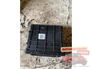 Gebruikte Computer Motormanagement Kia Carnival 2 (FIB/FLD) 2.5 V6 24V Prijs € 125,00 Margeregeling aangeboden door Autorecycling Chino B.V.