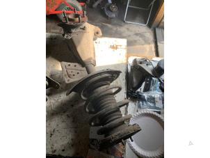 Gebruikte Schokbreker rechts-voor Pontiac Grand Prix 3.1 LE,SE Prijs € 75,00 Margeregeling aangeboden door Autorecycling Chino B.V.