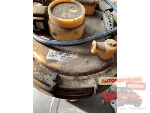 Gebruikte Benzinepomp Mitsubishi Colt (Z2/Z3) 1.3 16V Prijs € 49,00 Margeregeling aangeboden door Autorecycling Chino B.V.