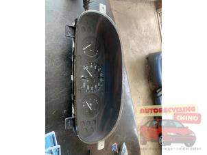 Gebruikte Kilometerteller KM Mazda 323 (BA12) 1.3i 16V Prijs € 30,00 Margeregeling aangeboden door Autorecycling Chino B.V.