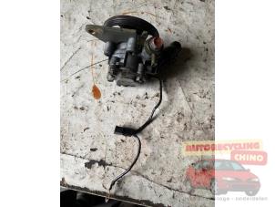 Gebruikte Pomp Servo Mazda 323 (BA12) 1.3i 16V Prijs € 50,00 Margeregeling aangeboden door Autorecycling Chino B.V.