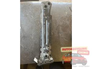 Gebruikte Subframe Fiat 500 (312) 1.4 16V Prijs € 25,00 Margeregeling aangeboden door Autorecycling Chino B.V.