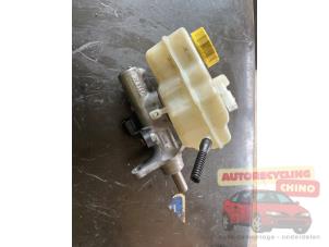 Gebruikte Hoofdremcilinder Volkswagen Polo V (6R) 1.4 16V Prijs € 25,00 Margeregeling aangeboden door Autorecycling Chino B.V.