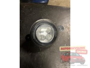 Gebruikte Dagrijverlichting rechts Renault Twingo III (AH) 1.0 SCe 70 12V Prijs € 40,00 Margeregeling aangeboden door Autorecycling Chino B.V.