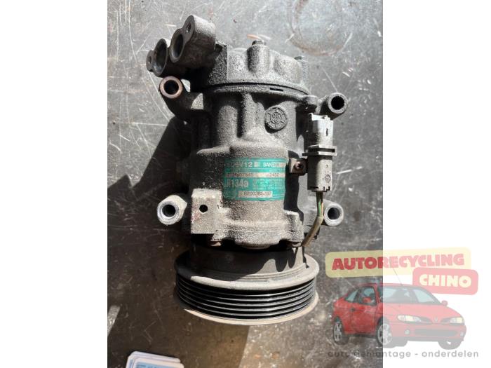Gebruikte Aircopomp Renault Clio III (BR/CR) 1.4 16V Prijs € 40,00 Margeregeling aangeboden door Autorecycling Chino B.V.