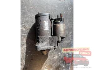 Gebruikte Startmotor Renault Clio III (BR/CR) 1.4 16V Prijs € 30,00 Margeregeling aangeboden door Autorecycling Chino B.V.
