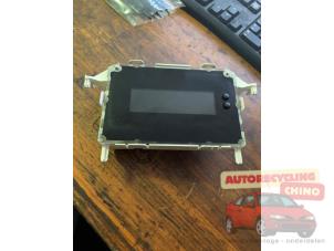 Gebruikte Display Interieur Ford Fiesta 6 (JA8) 1.25 16V Prijs € 25,00 Margeregeling aangeboden door Autorecycling Chino B.V.