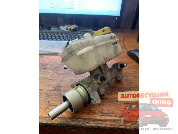 Gebruikte Hoofdremcilinder Volkswagen Fox (5Z) 1.2 Prijs € 25,00 Margeregeling aangeboden door Autorecycling Chino B.V.