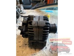 Gebruikte Dynamo Renault Clio III (BR/CR) 1.5 dCi 105 Prijs € 40,00 Margeregeling aangeboden door Autorecycling Chino B.V.