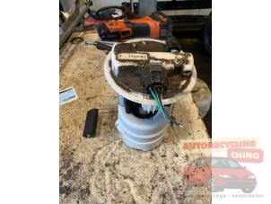 Gebruikte Benzinepomp Renault Modus/Grand Modus (JP) 1.2 16V Prijs € 50,00 Margeregeling aangeboden door Autorecycling Chino B.V.