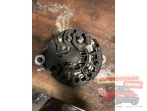 Gebruikte Dynamo Fiat Croma (194) 1.9 D Multijet 16V Prijs € 120,00 Margeregeling aangeboden door Autorecycling Chino B.V.