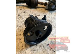 Gebruikte Pomp Servo Renault Kangoo Express (FC) 1.5 dCi 60 Prijs € 40,00 Margeregeling aangeboden door Autorecycling Chino B.V.