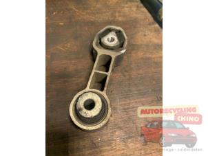 Gebruikte Motorrubber Fiat 500 (312) 1.4 16V Prijs € 25,00 Margeregeling aangeboden door Autorecycling Chino B.V.