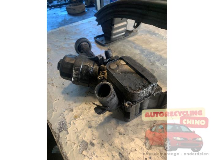 Oliekoeler van een Abarth Punto Evo 1.4 T-Jet 16V Esse Esse 2011