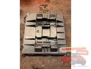 Gebruikte Module Comfort Volkswagen Polo V (6R) 1.2 TDI 12V BlueMotion Prijs € 35,00 Margeregeling aangeboden door Autorecycling Chino B.V.