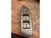 Toyota Auris (E15) 2.0 D-4D-F 16V Elektrisch Raam Schakelaar