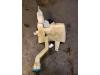Toyota Auris (E15) 2.0 D-4D-F 16V Ruitensproeiertank voor