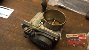 Gebruikte Gasklephuis Renault Laguna III Estate (KT) 2.0 16V Prijs € 40,00 Margeregeling aangeboden door Autorecycling Chino B.V.