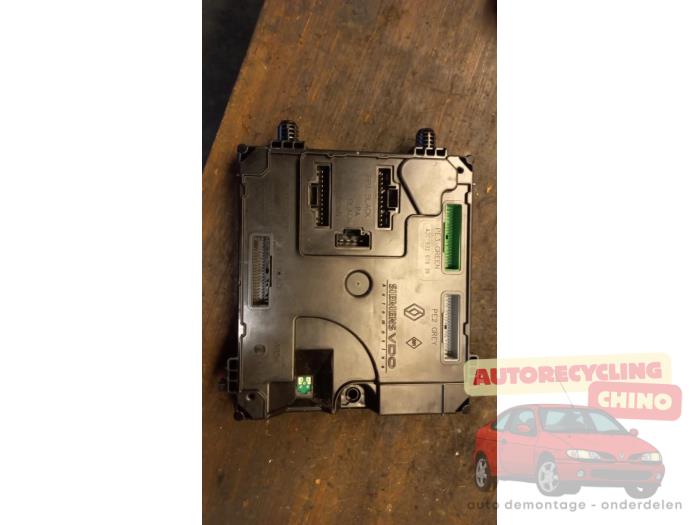 Gebruikte Computer Body Control Renault Laguna III Estate (KT) 2.0 16V Prijs € 70,00 Margeregeling aangeboden door Autorecycling Chino B.V.