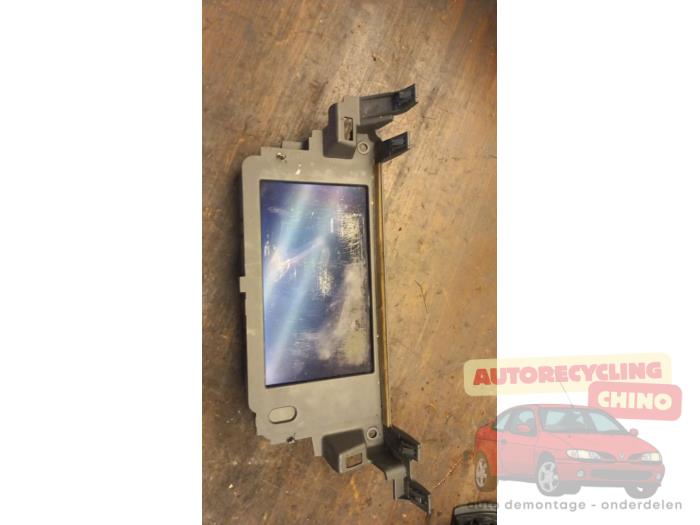 Gebruikte Display Interieur Renault Laguna III Estate (KT) 2.0 16V Prijs € 45,00 Margeregeling aangeboden door Autorecycling Chino B.V.