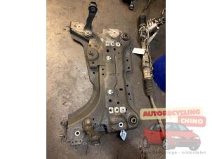 Gebruikte Subframe Renault Laguna III Estate (KT) 2.0 16V Prijs € 100,00 Margeregeling aangeboden door Autorecycling Chino B.V.