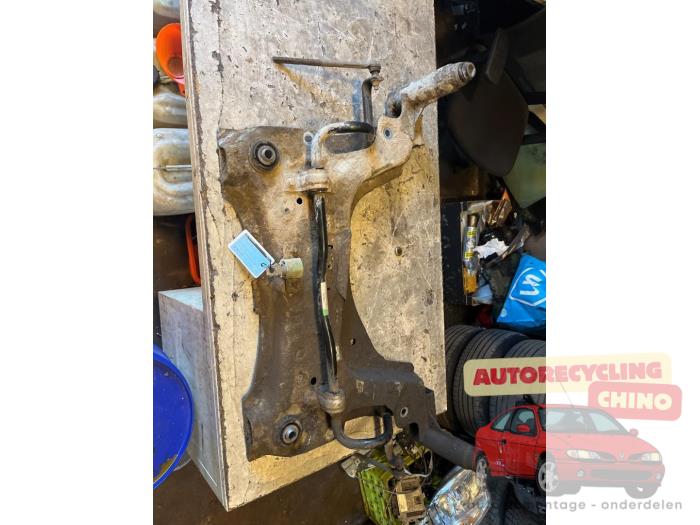Gebruikte Subframe Renault Megane III Grandtour (KZ) 1.2 16V TCE 115 Prijs € 60,50 Inclusief btw aangeboden door Autorecycling Chino B.V.