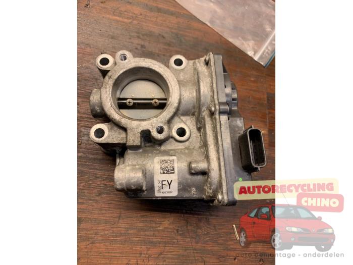 Gebruikte Gasklephuis Renault Megane III Grandtour (KZ) 1.2 16V TCE 115 Prijs € 40,00 Margeregeling aangeboden door Autorecycling Chino B.V.