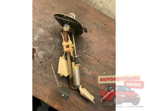 Gebruikte Benzinepomp Subaru Forester (SF) 2.0 16V Prijs € 90,00 Margeregeling aangeboden door Autorecycling Chino B.V.