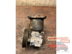 Gebruikte Pomp Servo Subaru Forester (SF) 2.0 16V Prijs € 50,00 Margeregeling aangeboden door Autorecycling Chino B.V.