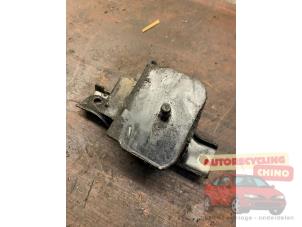 Gebruikte Motorrubber Subaru Forester (SF) 2.0 16V Prijs € 15,00 Margeregeling aangeboden door Autorecycling Chino B.V.