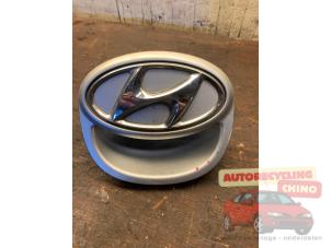 Gebruikte Handgreep Achterklep Hyundai i30 (FD) 1.6 CRDi 16V VGT HP Prijs € 45,00 Margeregeling aangeboden door Autorecycling Chino B.V.