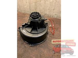 Gebruikte Chaufage Ventilatiemotor Opel Astra G (F08/48) 1.6 16V Prijs € 30,00 Margeregeling aangeboden door Autorecycling Chino B.V.