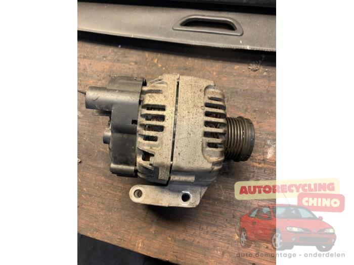 Gebruikte Alternator Fiat Doblo Cargo (223) 1.3 D 16V Multijet DPF Prijs € 50,00 Margeregeling aangeboden door Autorecycling Chino B.V.