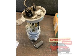 Gebruikte Benzinepomp Mini Mini (R56) 1.6 16V Cooper Prijs € 50,00 Margeregeling aangeboden door Autorecycling Chino B.V.