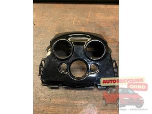 Gebruikte Dashboard sierlijst Nissan Note (E12) 1.2 68 Prijs € 25,00 Margeregeling aangeboden door Autorecycling Chino B.V.