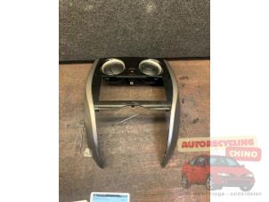 Gebruikte Dashboard sierlijst Nissan Note (E12) 1.2 68 Prijs € 35,00 Margeregeling aangeboden door Autorecycling Chino B.V.
