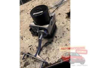 Gebruikte ABS Pomp Mercedes C (W204) 2.2 C-200 CDI 16V Prijs € 300,00 Margeregeling aangeboden door Autorecycling Chino B.V.