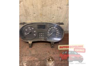 Gebruikte Tellerklok Renault Trafic New (FL) 1.9 dCi 100 16V Prijs € 50,00 Margeregeling aangeboden door Autorecycling Chino B.V.