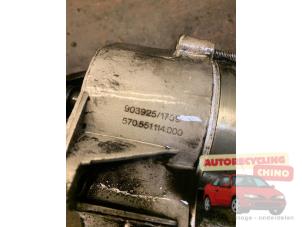 Startmotor van een Renault Trafic New (FL) 1.9 dCi 100 16V 2006