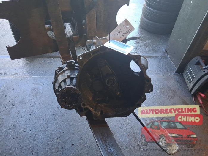 Gebruikte Versnellingsbak Volkswagen Touran (1T1/T2) 1.9 TDI 105 Euro 3 Prijs € 350,00 Margeregeling aangeboden door Autorecycling Chino B.V.