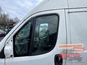 Gebruikte Portierruit 2Deurs links Peugeot Boxer (U9) 2.2 HDi 100 Euro 4 Prijs € 50,00 Margeregeling aangeboden door Autorecycling Chino B.V.