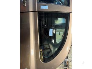 Gebruikte Extra Ruit 2Deurs links-achter Nissan Micra (K12) 1.2 16V Prijs € 50,00 Margeregeling aangeboden door Autorecycling Chino B.V.