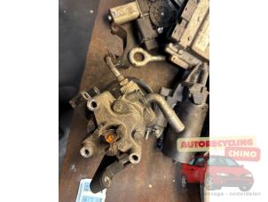 Pomp Servo van een Peugeot Boxer (U9) 2.2 HDi 100 Euro 4 2008