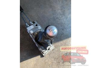 Gebruikte Schakelkabel Versnellingsbak Volkswagen Golf V (1K1) 1.4 TSI 122 16V Prijs € 75,00 Margeregeling aangeboden door Autorecycling Chino B.V.