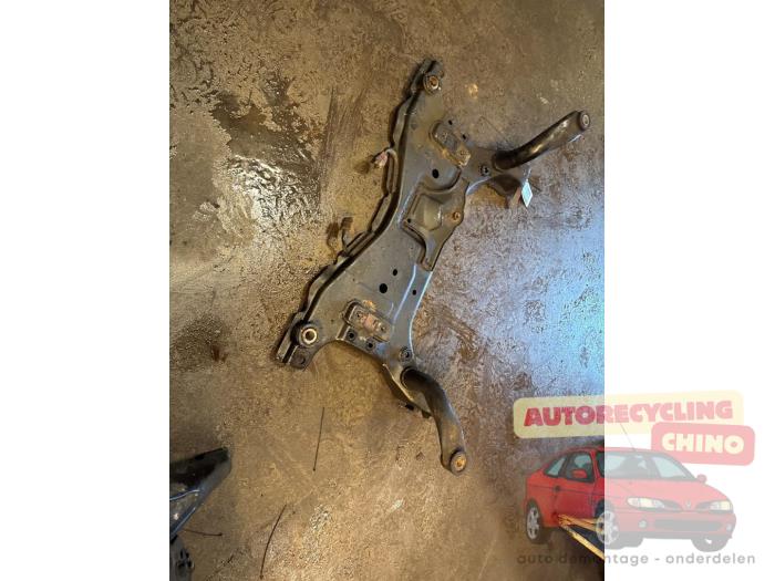 Gebruikte Subframe Mazda 5 (CR19) 1.8i 16V Prijs € 75,00 Margeregeling aangeboden door Autorecycling Chino B.V.