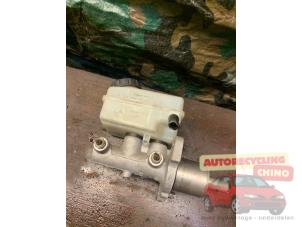 Gebruikte Hoofdremcilinder Mercedes B (W245) 1.5 B-150 16V Prijs € 25,00 Margeregeling aangeboden door Autorecycling Chino B.V.