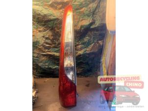 Gebruikte Achterlicht links Mitsubishi Lancer Wagon (CS/CT) 1.6 16V Prijs € 45,00 Margeregeling aangeboden door Autorecycling Chino B.V.