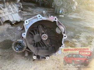 Gebruikte Versnellingsbak Volkswagen Golf V (1K1) 1.4 FSI 16V Prijs € 250,00 Margeregeling aangeboden door Autorecycling Chino B.V.