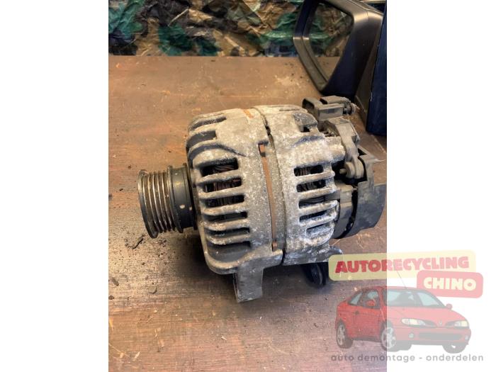 Gebruikte Alternator Opel Zafira (M75) 1.6 16V Prijs € 35,00 Margeregeling aangeboden door Autorecycling Chino B.V.